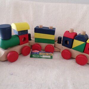 Melissa & Doug Classic Toy Wooden Stacking Train Play Set 18 Pieces